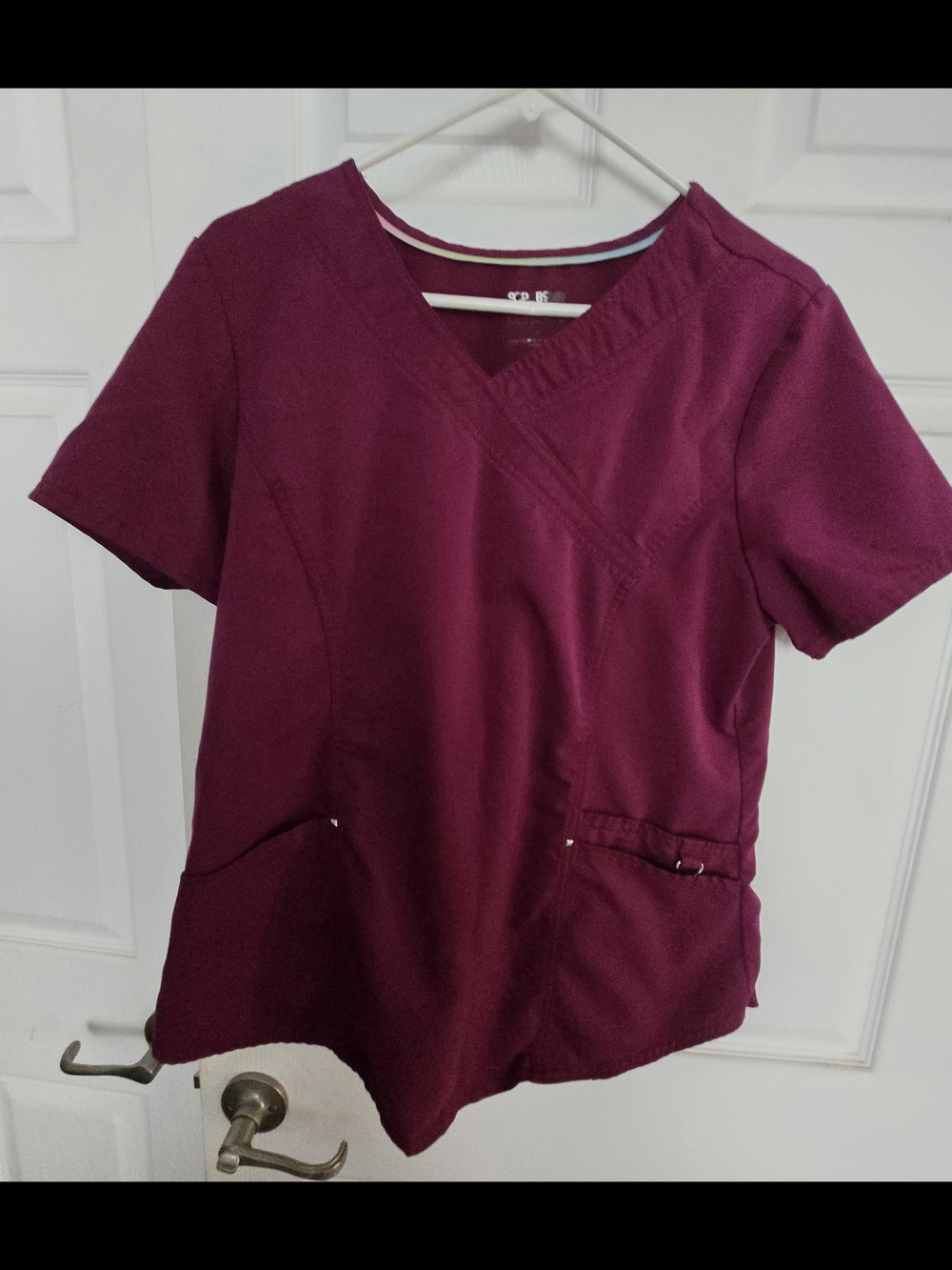 Scrubstar Small Burgundy V-Neck Short Sleeve Scrub Top